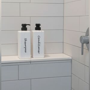 Shampoo And Conditioner Dispenser set Of 2 27oz Modern Refillable (New)